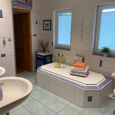 Blaue Haus Am Rothaarsteig بيت للعطل كيرتشهانديم